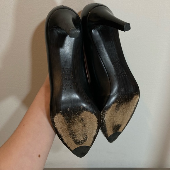 Stuart Weitzman Black Leather Pointed Toe Heels - Picture 10 of 17